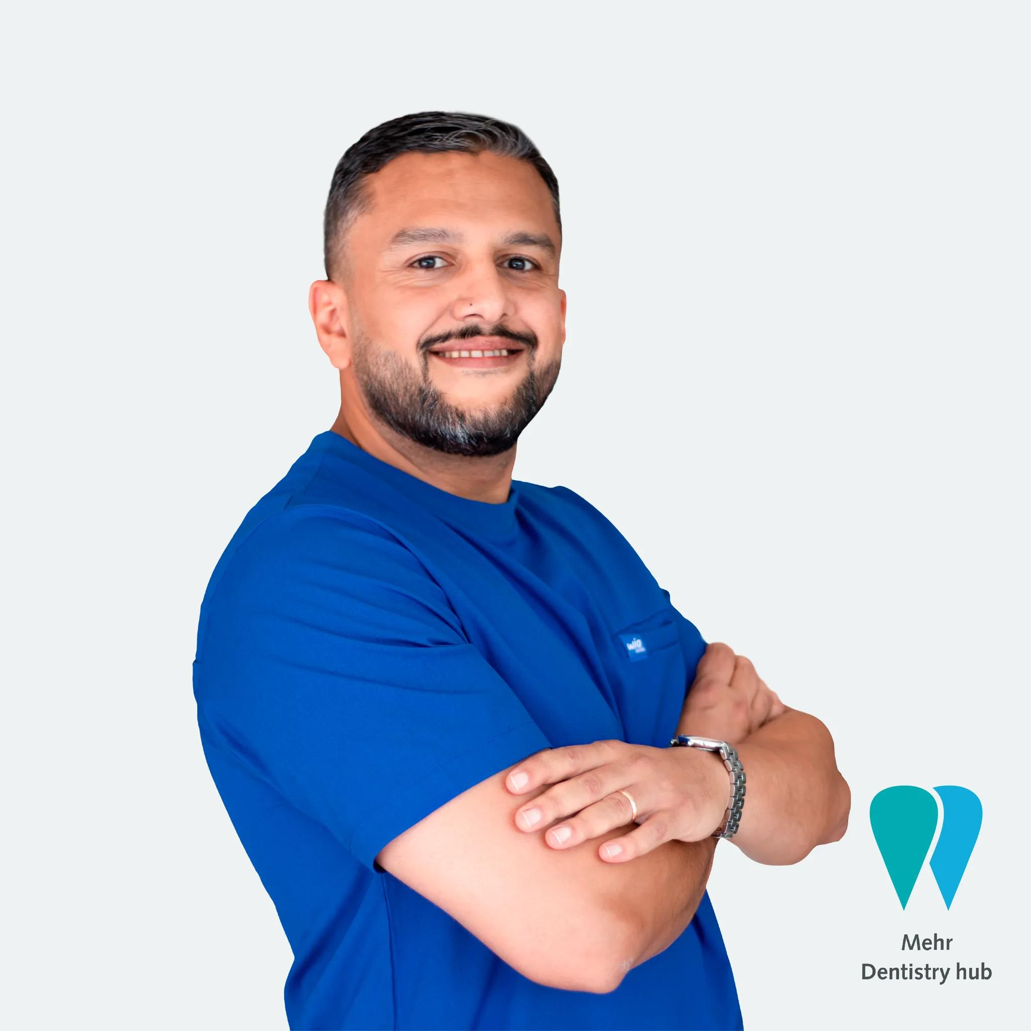 دکتر مانی آرش راد